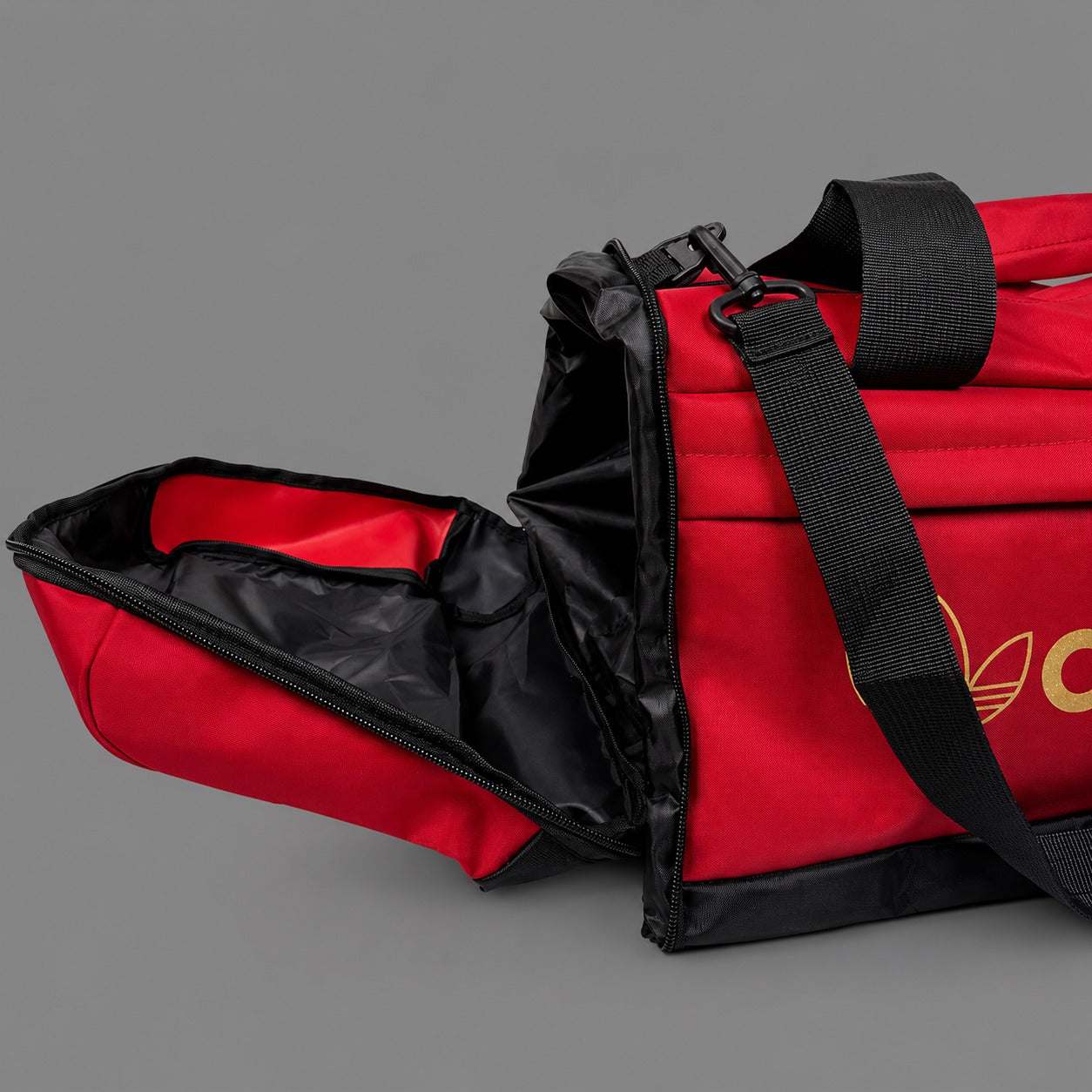 Ads Trefoil Duffel bag 22 Inch - Red