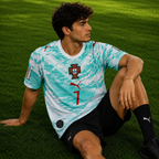 Portugal 2026 Away Football Jersey – Cristiano Ronaldo #7 | Premium Quality